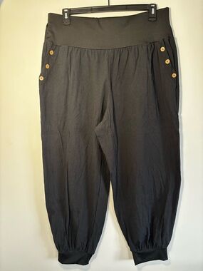 SHEIN Black Relaxed Button-Accent Jogger Pants